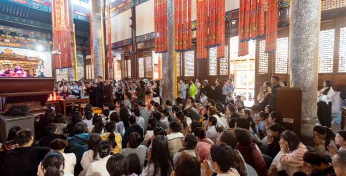kangyi-battle-report-complete-documentation-of-the-beauty-industry-conference-8.jpg