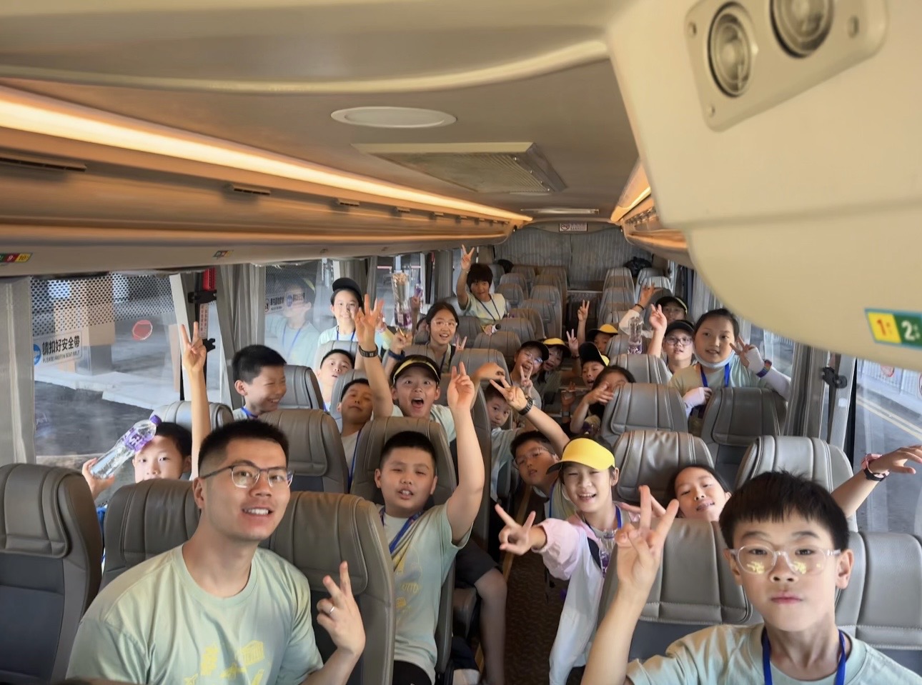 a-journey-of-jiangnan-lessons-for-hong-kong-youth-an-east-china-study-tour-chronicle-4.jpg a-journey-of-jiangnan-lessons-for-hong-kong-youth-an-east-china-study-tour-chronicle-4.jpg