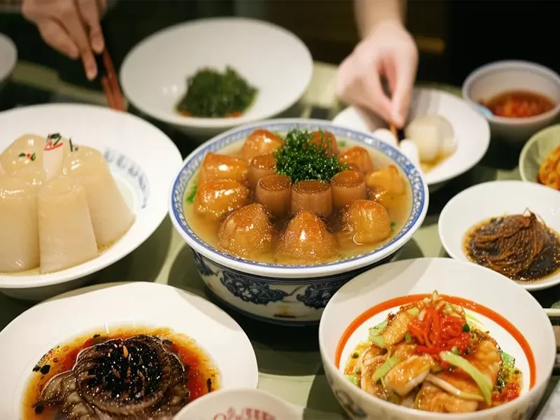 Food & Dining Around West Lake