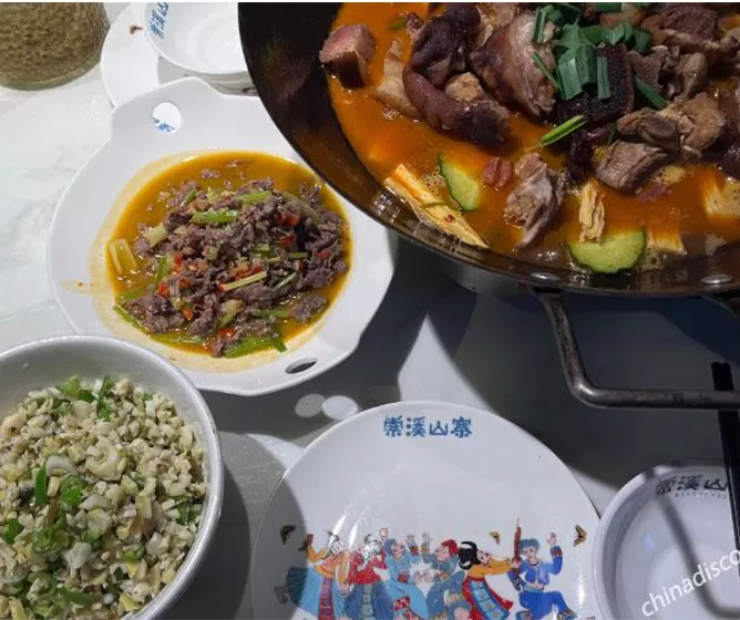 Savoring Zhangjiajie: Authentic Tastes & Local Specialties