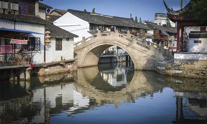 water-towns-near-shanghai-zhujiajiao-beyond-2.webp water-towns-near-shanghai-zhujiajiao-beyond-2.webp